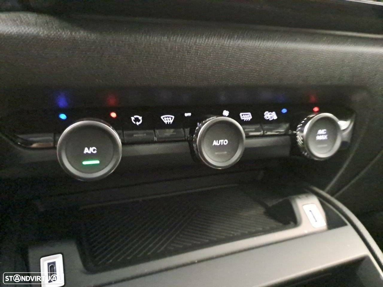 Citroën C4 1.2 Hybrid Max e-DSC6 - 22