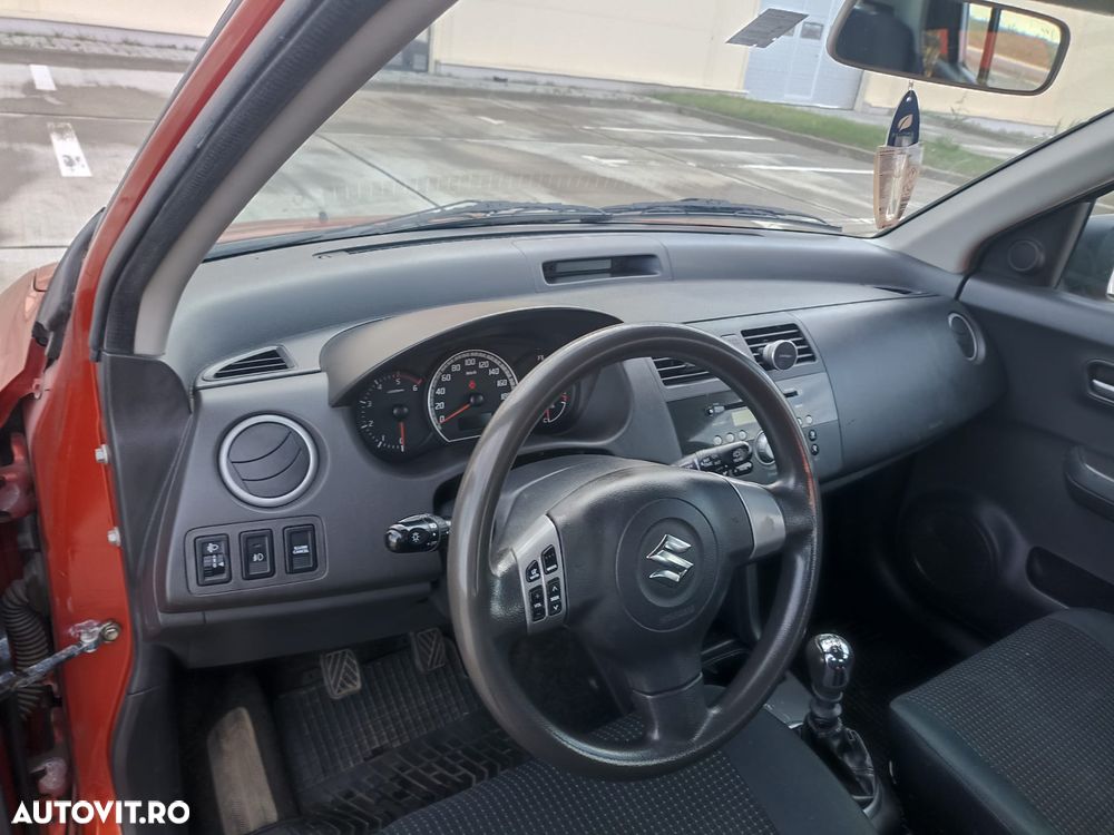 Suzuki Swift - 5