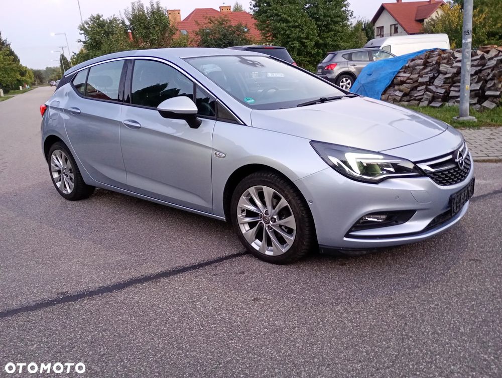 Opel Astra 1.4 T Dynamic S&S - 32