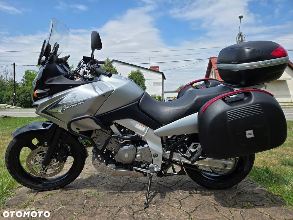 Suzuki V-STROM - 4