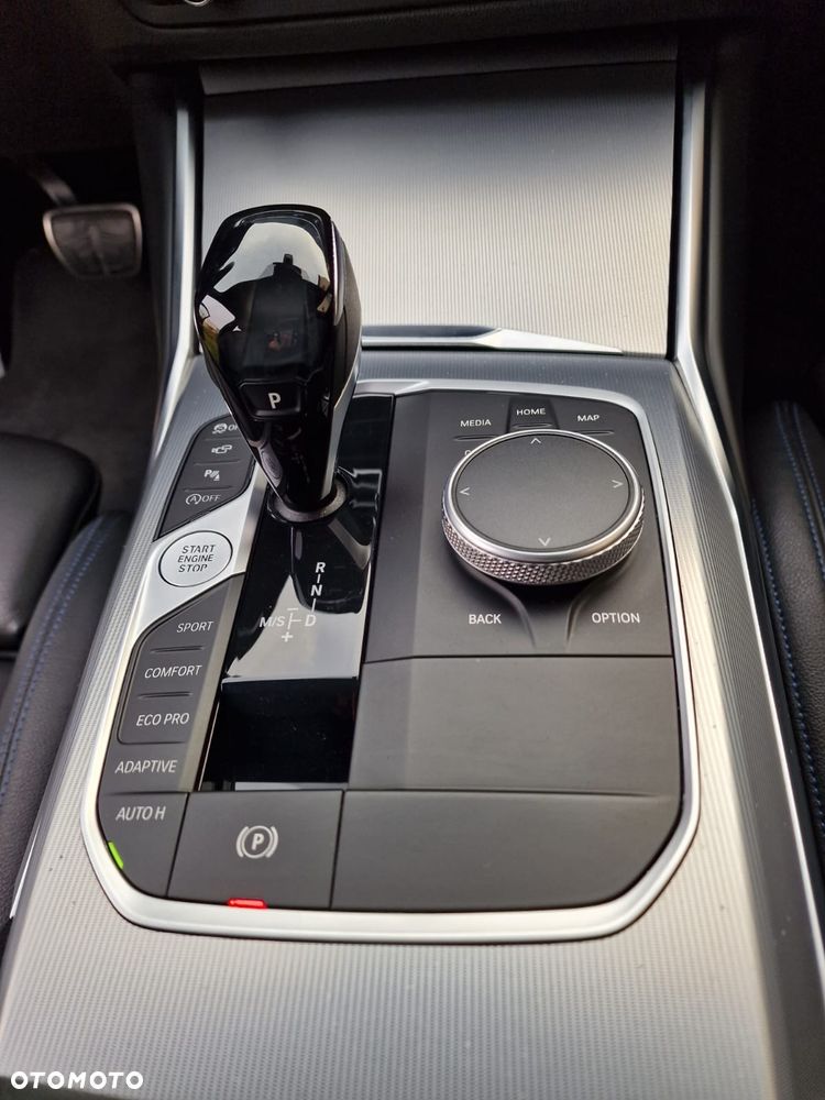 BMW Seria 3 330i xDrive M Sport sport - 12