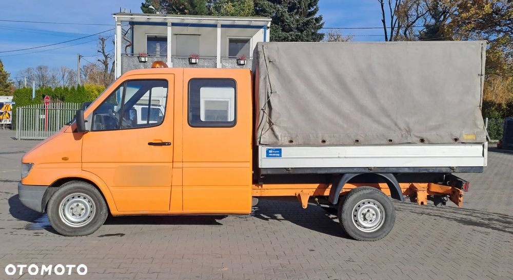 Mercedes-Benz 308 D - 6