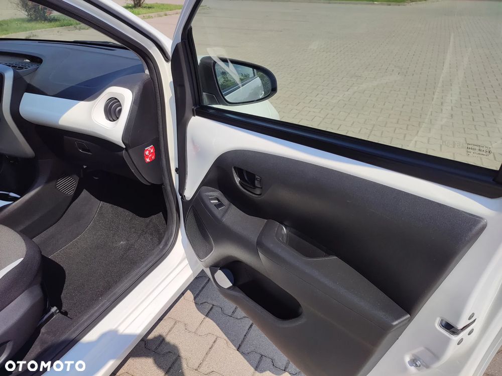 Toyota Aygo - 10