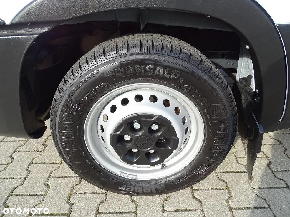 Iveco Daily 35S18 3.0 180 Plandeka 10 Ep. 5.00 m.+ DRZWI JAK NOWY!! Salon PL! 1 Wł. - 31