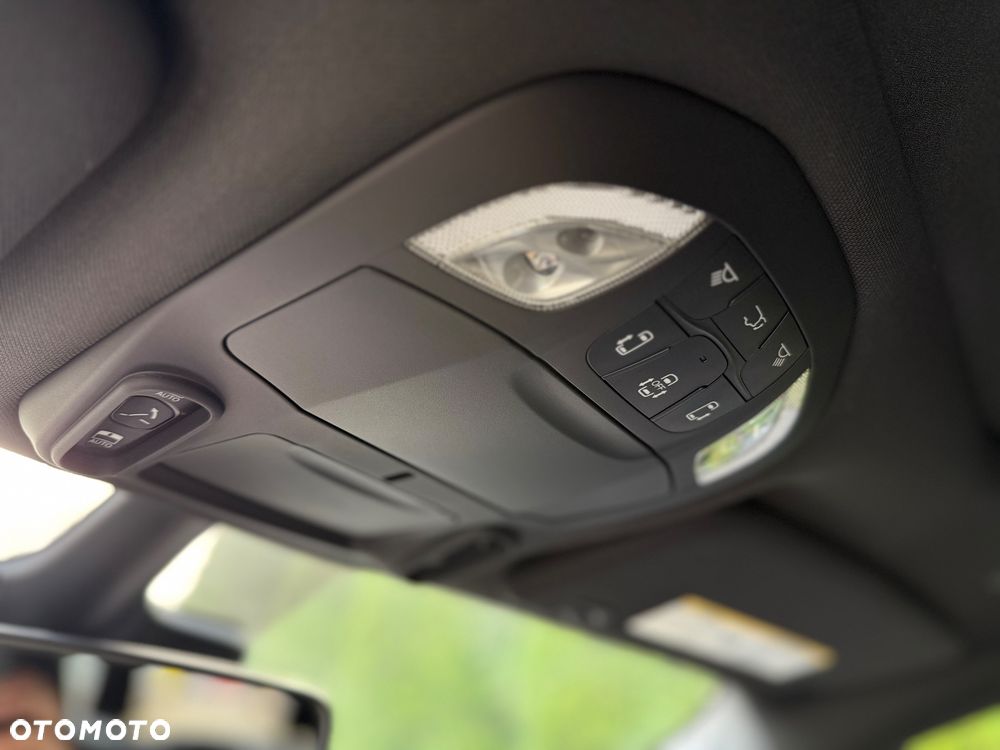 Chrysler Pacifica - 22