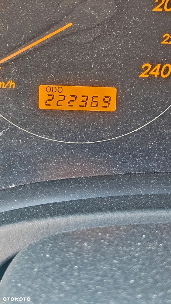 Toyota Avensis 1.8 VVT-i Terra - 10