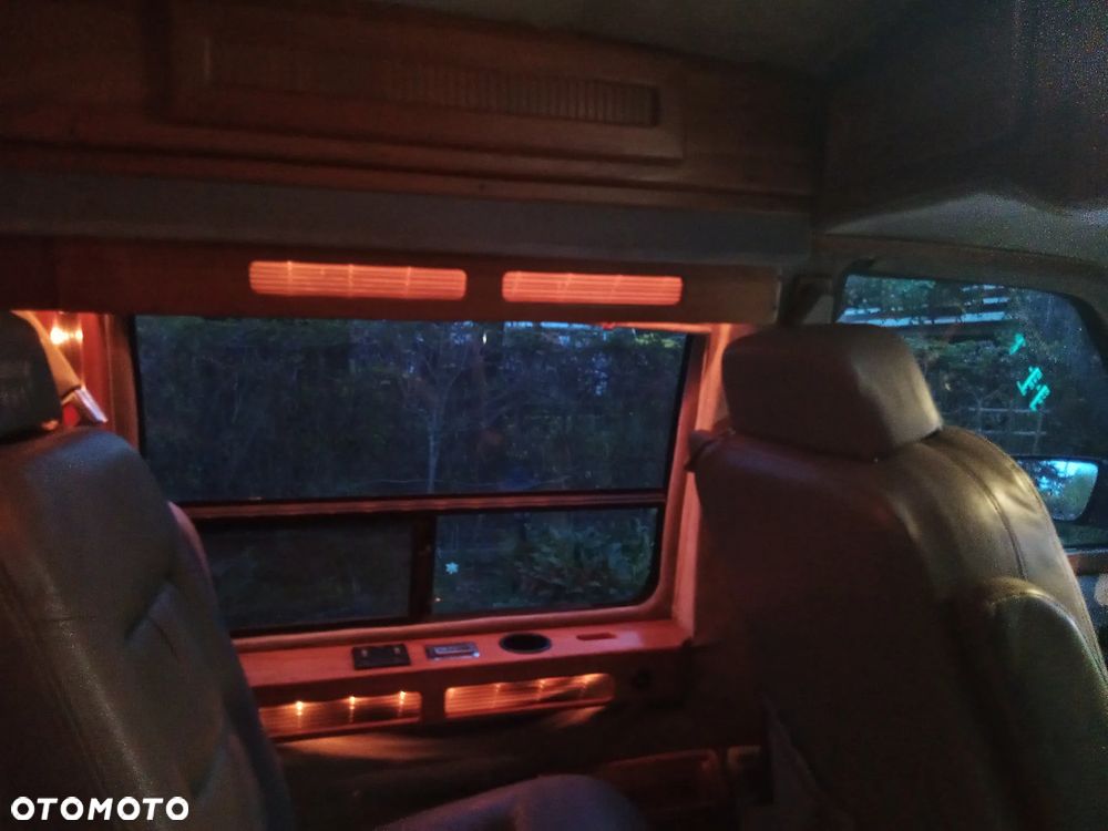 Chevrolet Astro - 20