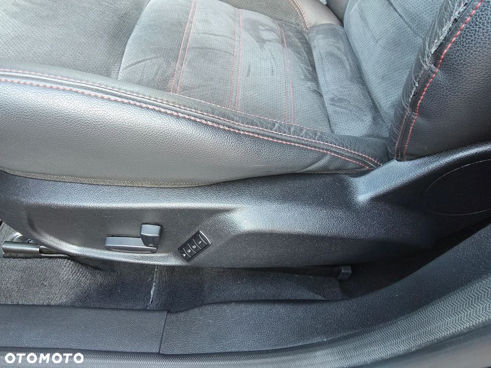 Ford Mondeo 2.0 TDCi Titanium S - 17