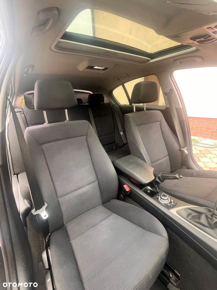 BMW Seria 1 116d - 10