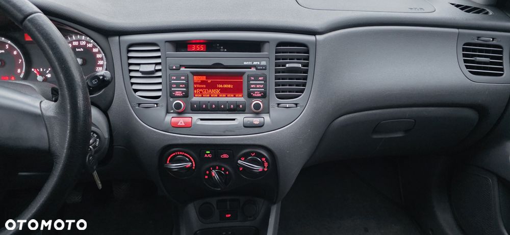 Kia Rio 1.4 Family + - 37