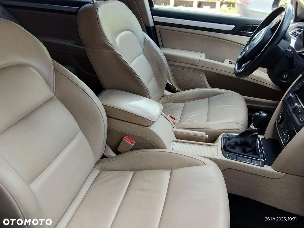 Skoda Superb 2.0 TDI Platinum - 18