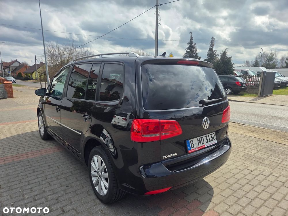 Volkswagen Touran - 6