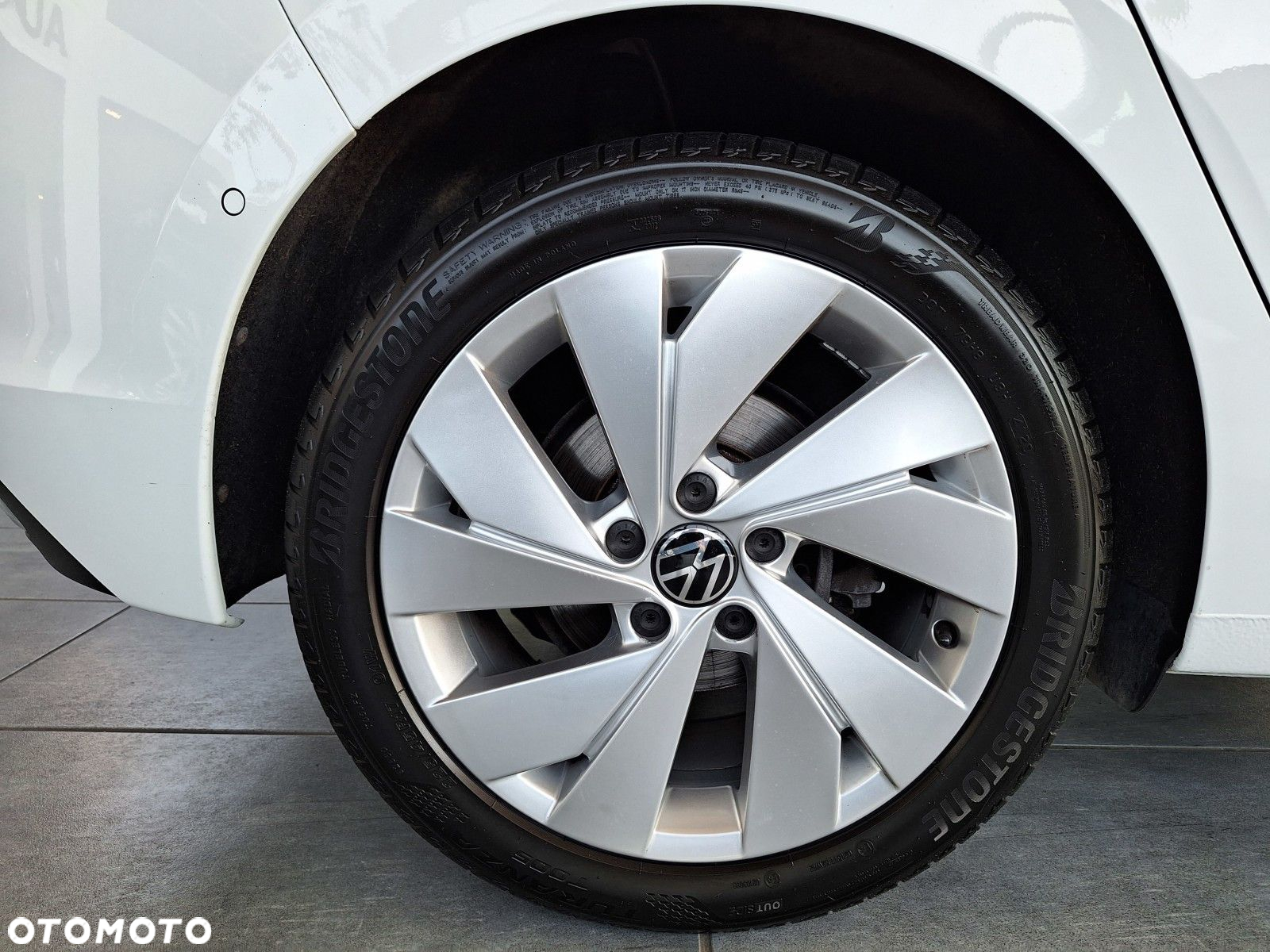 Volkswagen Golf - 13