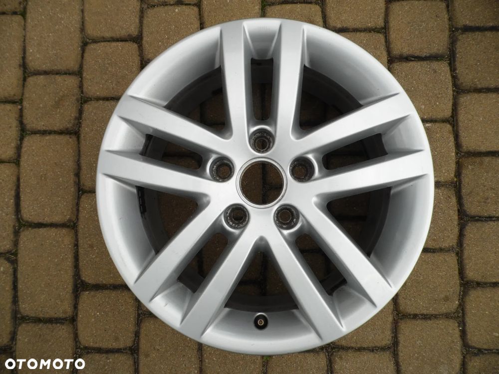 Felga 16'' 5x112 VW 6,5x16 ET50 5K0601025E - 2