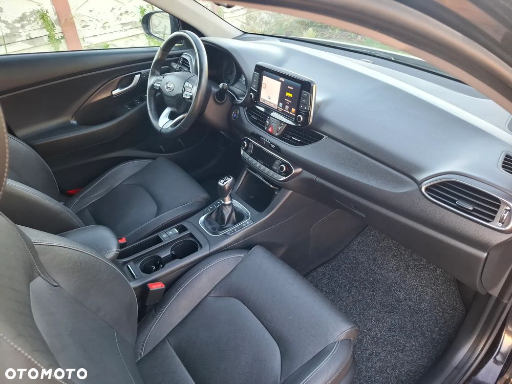 Hyundai i30 1.4 T-GDI Premium - 27