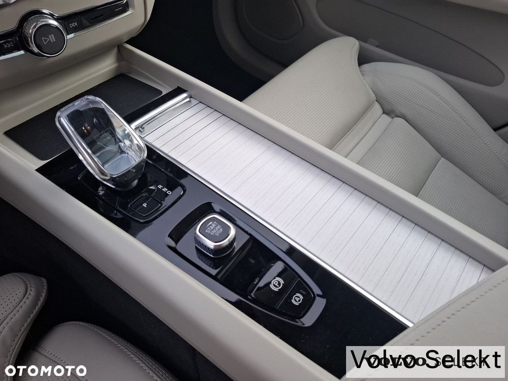 Volvo XC 60 - 35
