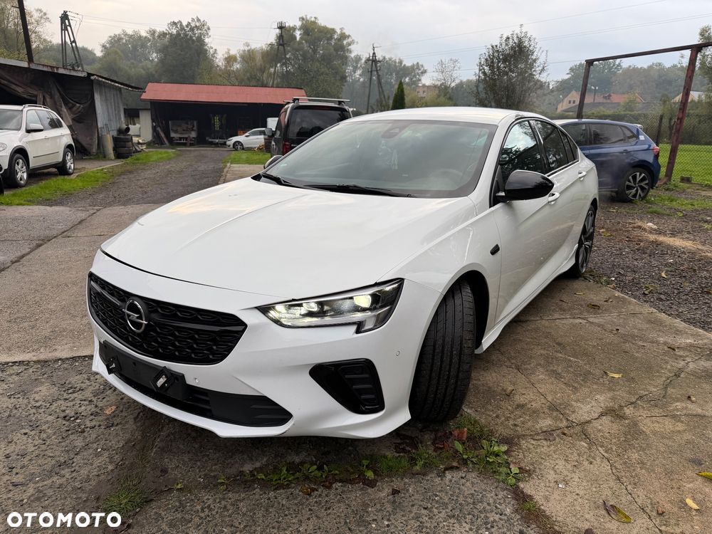 Opel Insignia 2.0 T 4x4 GSi S&S - 1