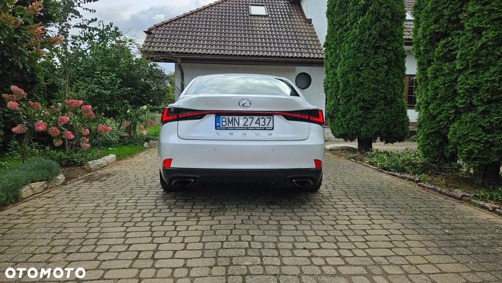 Lexus IS 200t Elegance - 5