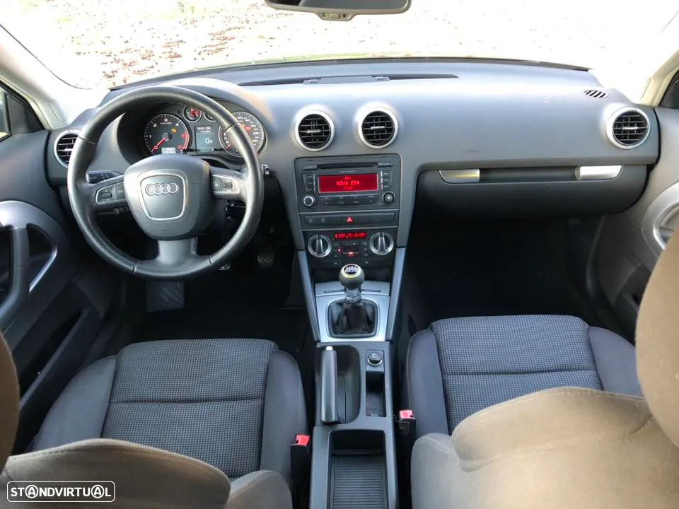 Audi A3 1.6 TDI Sport - 6