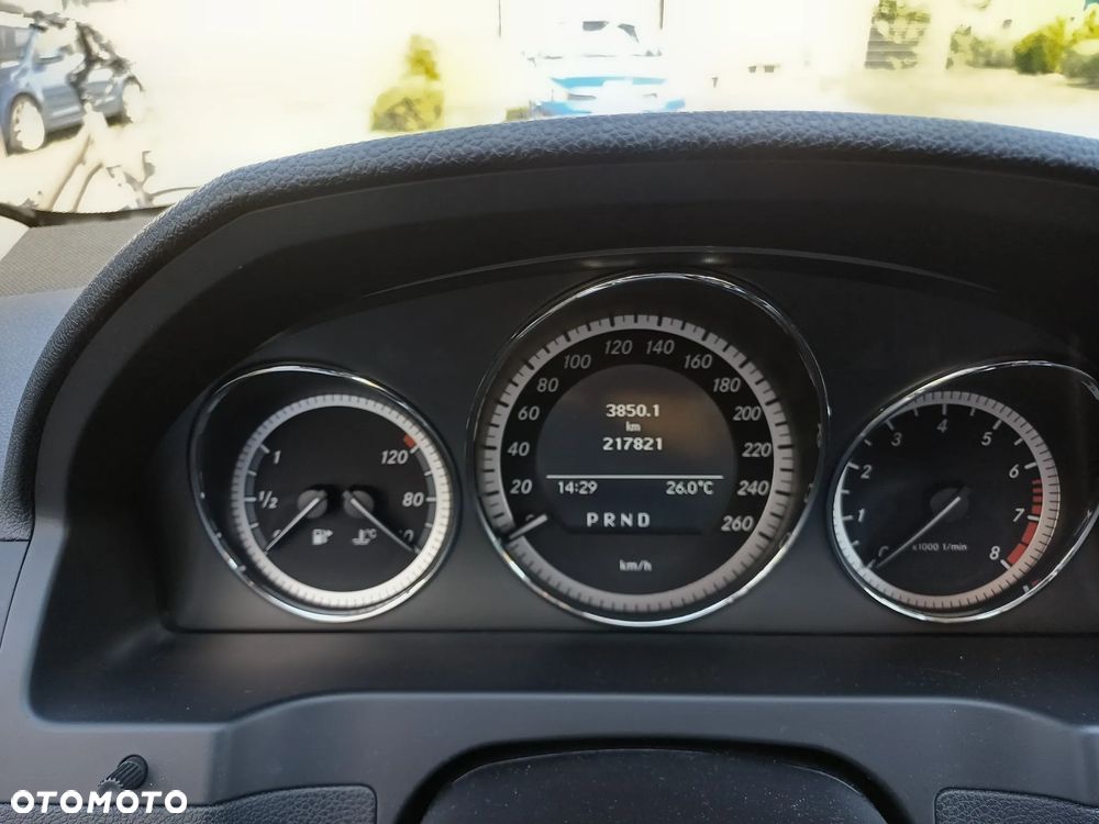 Mercedes-Benz Klasa C 200 (BlueEFFICIENCY) 7G-TRONIC - 4