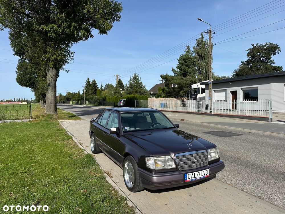 Mercedes-Benz W124 (1984-1993) - 11