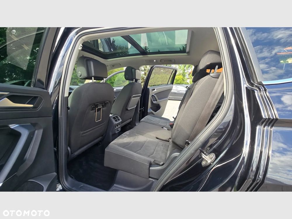 Volkswagen Tiguan - 11
