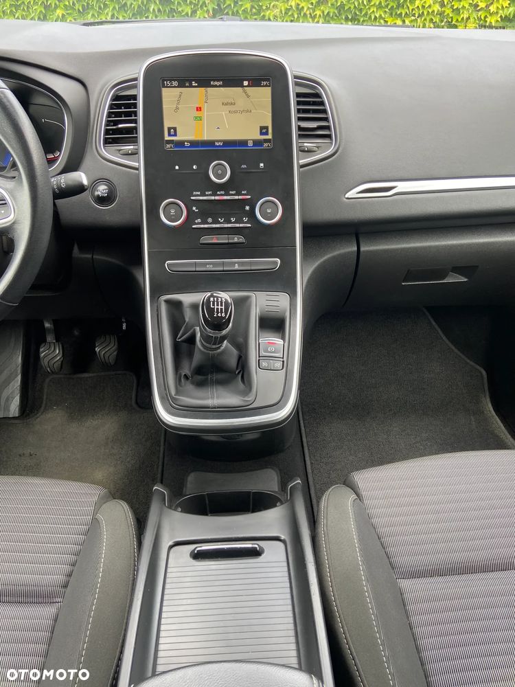 Renault Scenic - 25