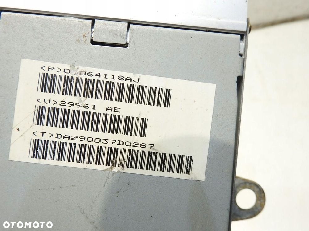 WZMACNIACZ AUDIO JEEP COMPASS I 05064118AJ - 6
