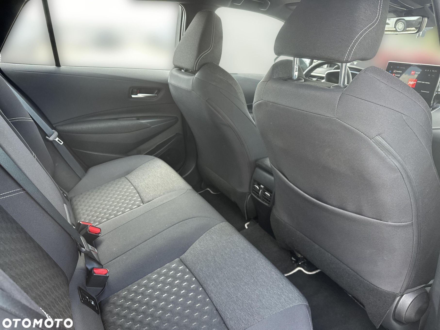 Toyota Corolla - 13