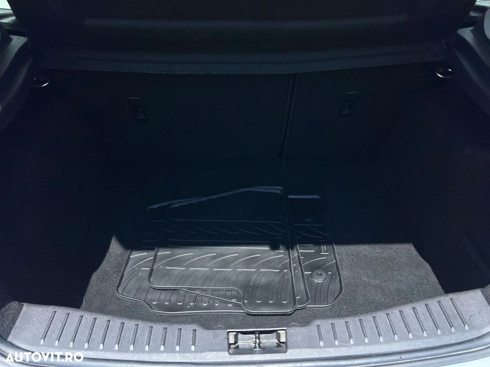 Ford Focus 1.6 TDCi ECOnetic 99g Start-Stopp-Sy SYNC Edition - 11