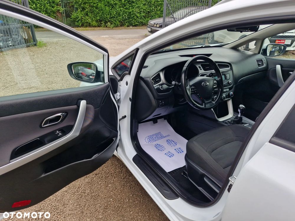Kia Ceed 1.4 CVVT Attract - 11