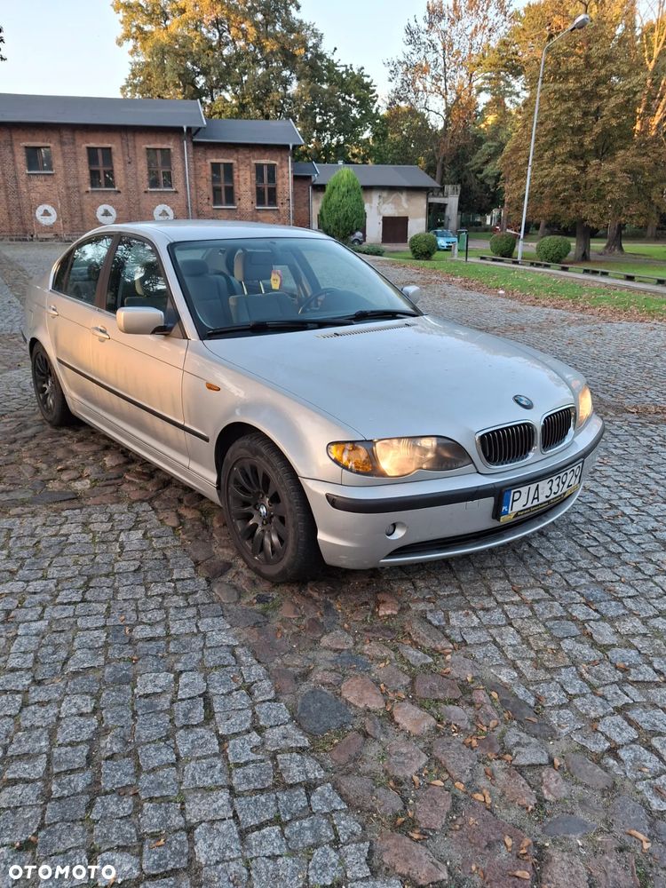 BMW Seria 3 320i Edition Sport - 2