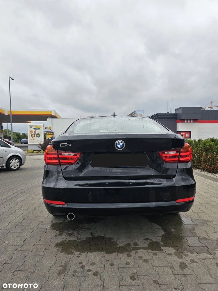 BMW Seria 3 318d Luxury Line - 8