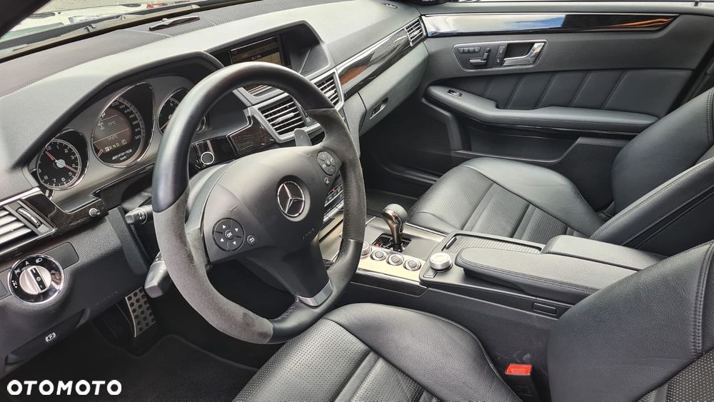 Mercedes-Benz Klasa E 63 AMG AMG Speedshift 7G-MCT - 9