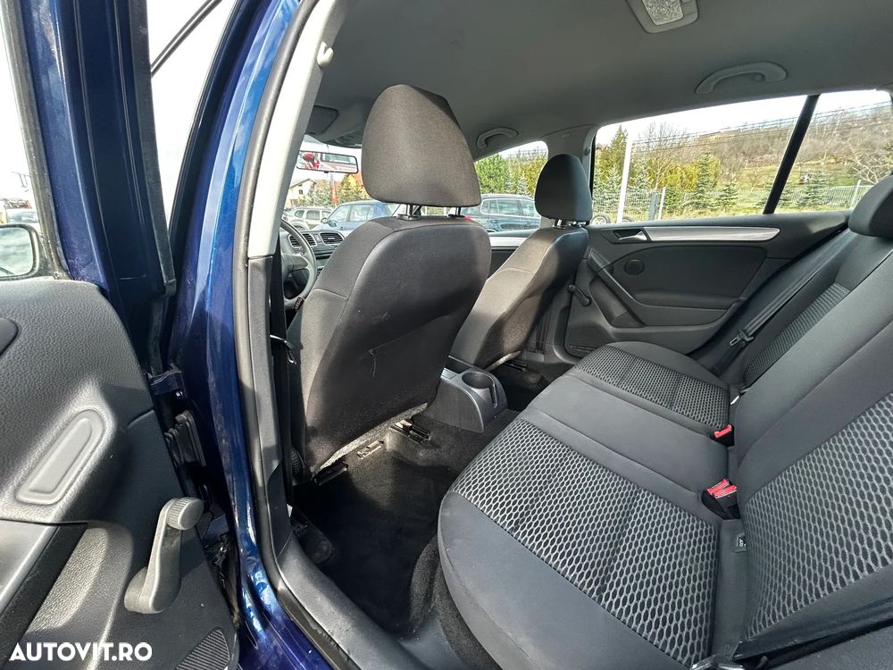 Volkswagen Golf - 20