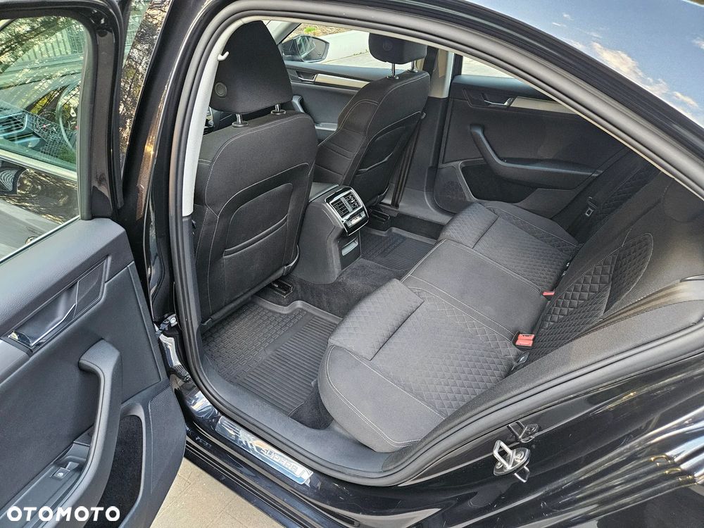 Skoda Superb 2.0 TDI Style - 25