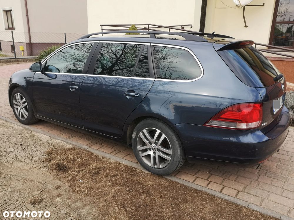Volkswagen Golf 1.6 TDI DPF Highline - 16