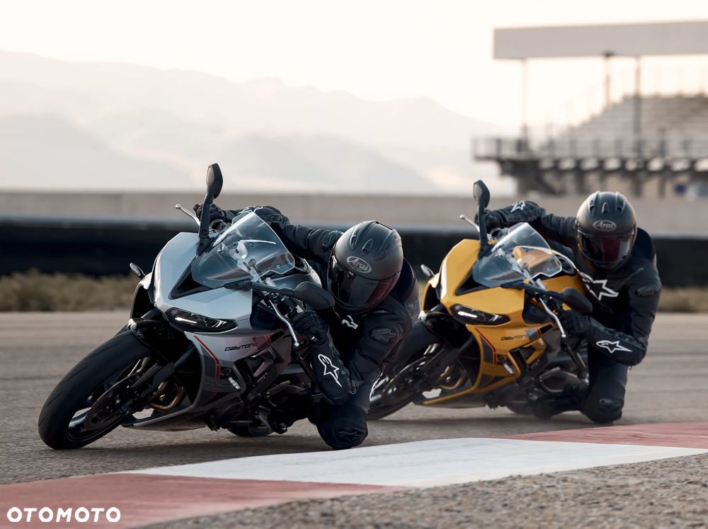 Triumph Daytona - 4