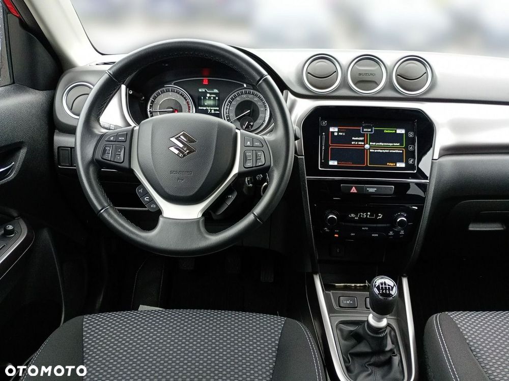 Suzuki Vitara 1.4 Boosterjet SHVS Premium 2WD - 11