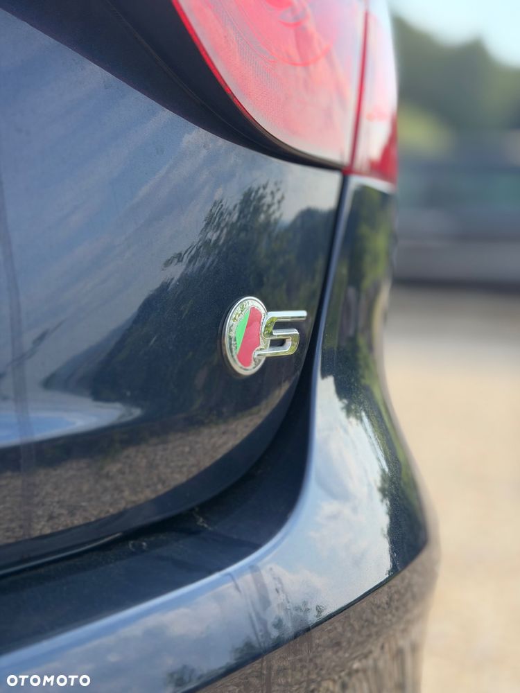Jaguar XF 3.0 V6 S - 12