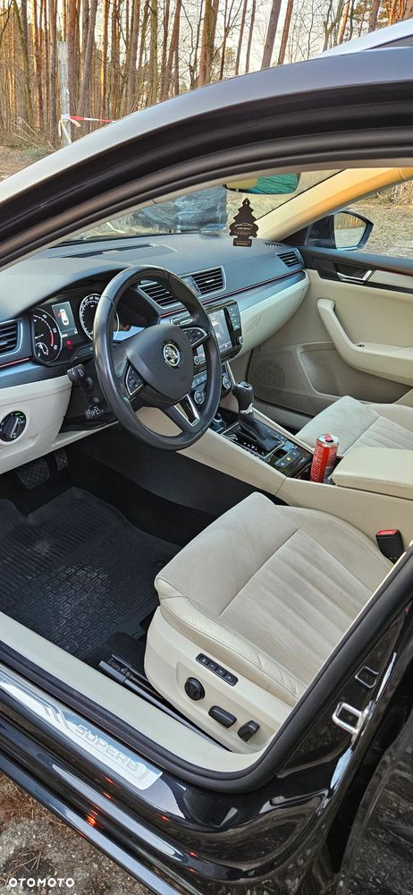 Skoda Superb 2.0 TDI Style DSG - 14