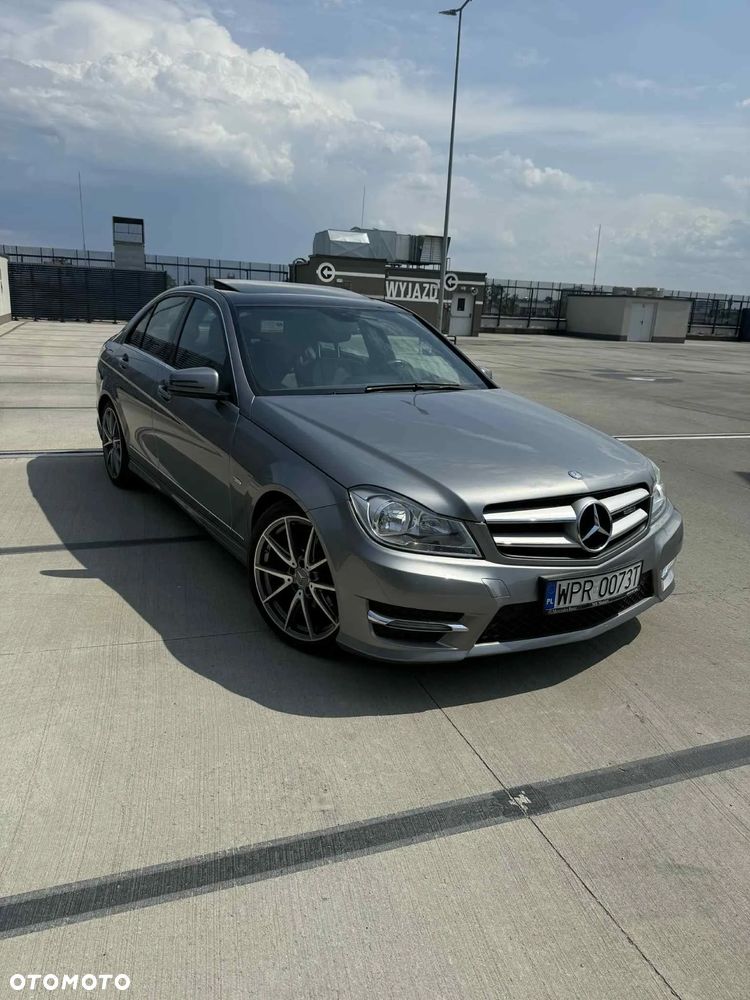 Mercedes-Benz Klasa C 250 T (BlueEFFICIENCY) 7G-TRONIC - 2
