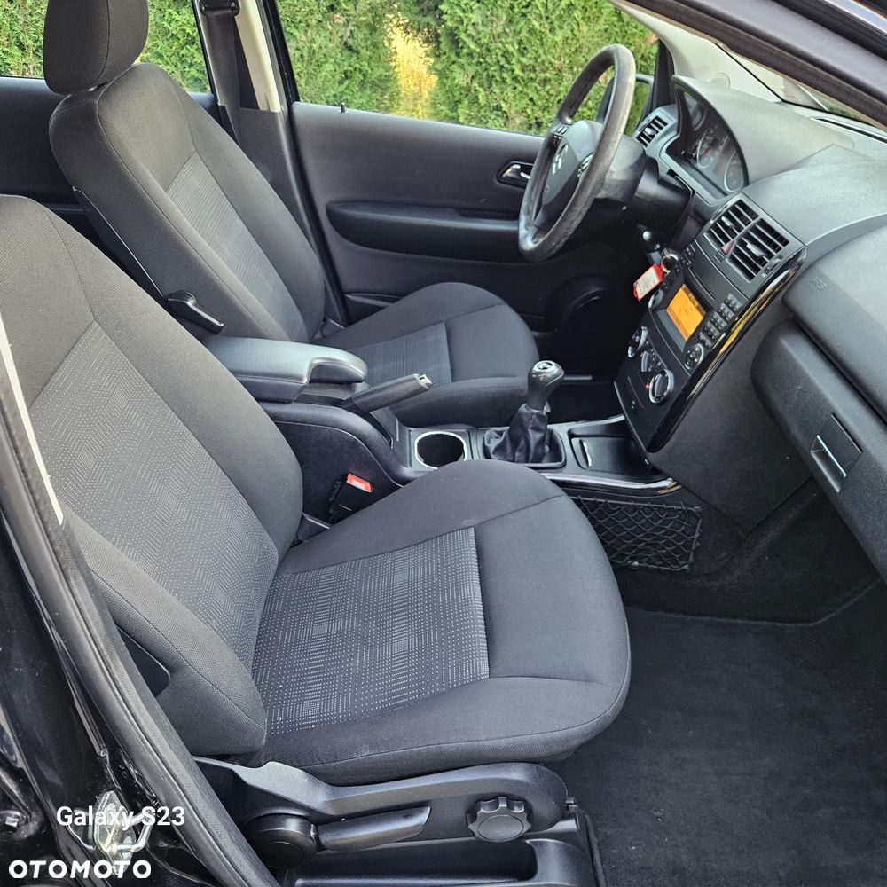 Mercedes-Benz Klasa A 160 BlueEFFICIENCY Special Edition - 23