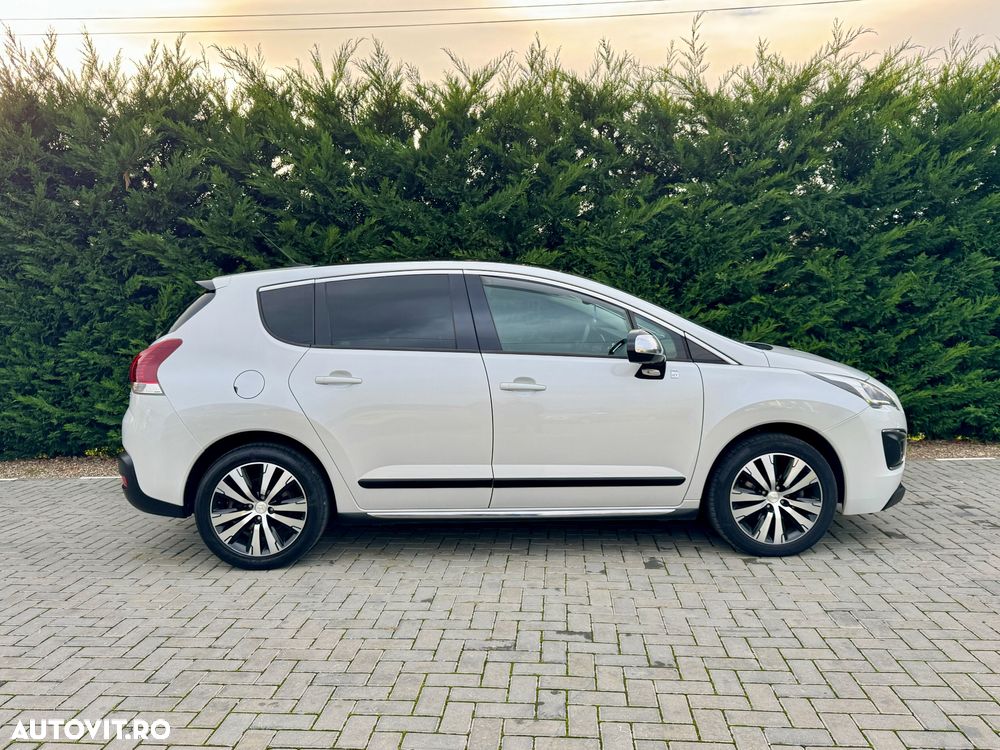 Peugeot 3008 Hybrid4 - 29