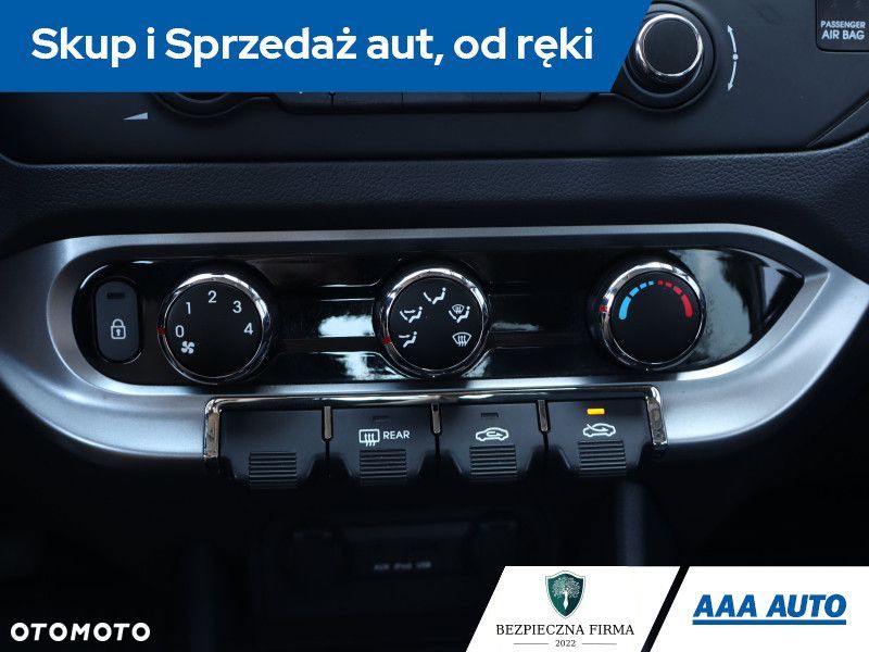 Kia Rio - 15