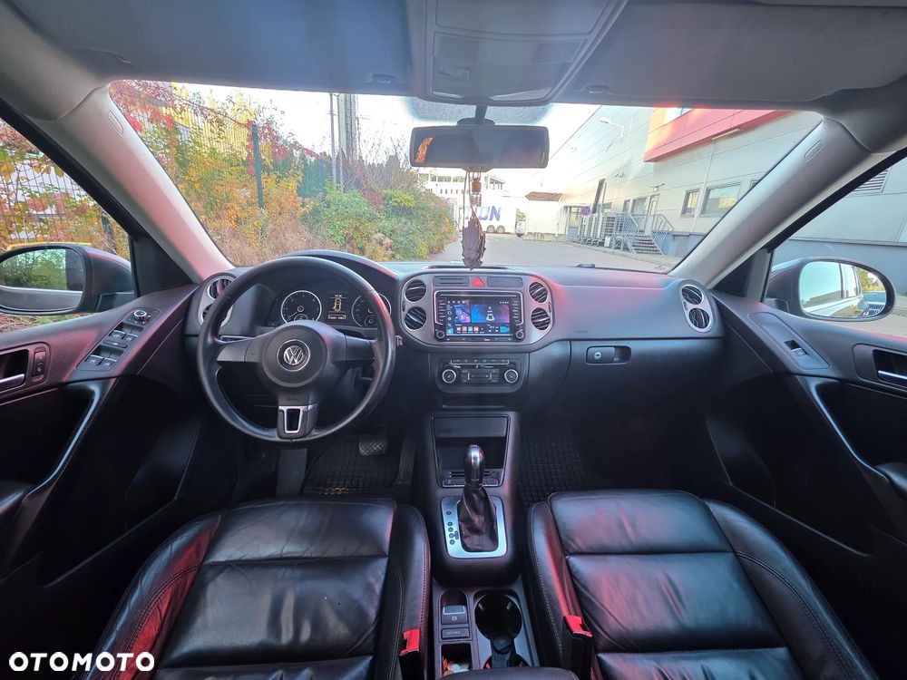 Volkswagen Tiguan - 11