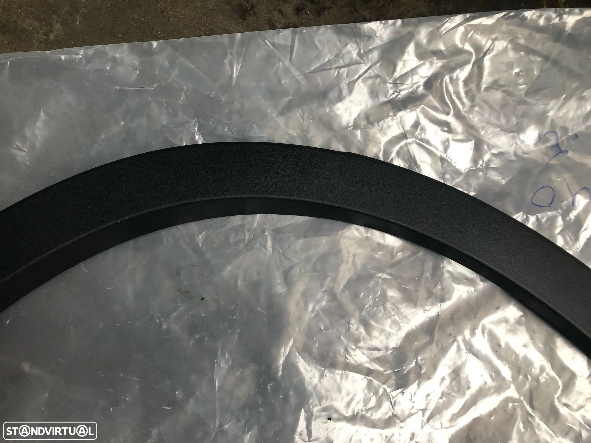 VOLVO XC40 ABA GUARDA LAMAS TRAS ESQUERDO - GL093 - 3