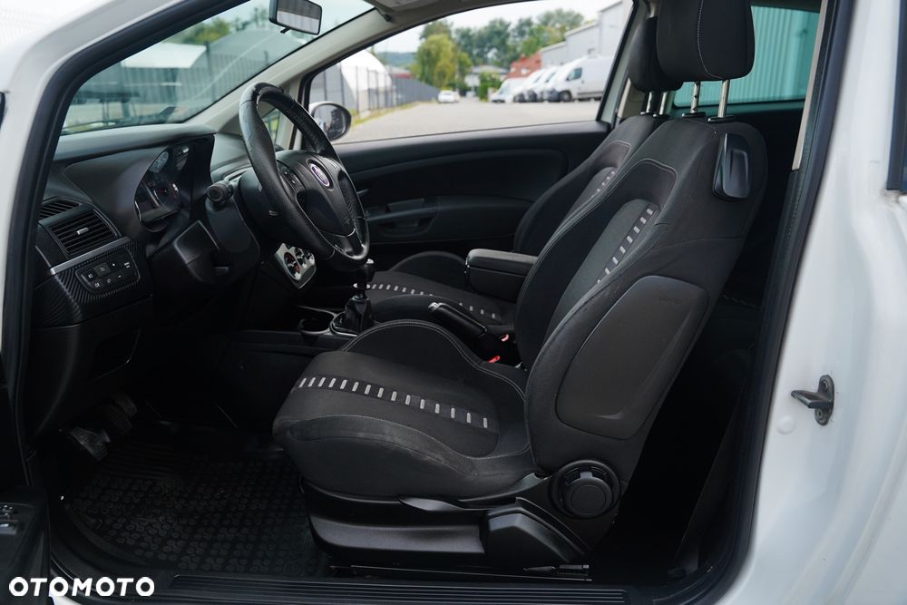 Fiat Punto - 11