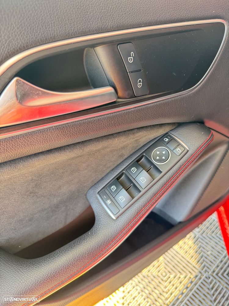 Mercedes-Benz A 180 d AMG Line - 14
