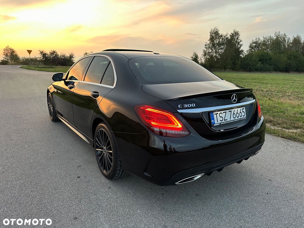 Mercedes-Benz Klasa C 300 T 9G-TRONIC AMG Line - 8